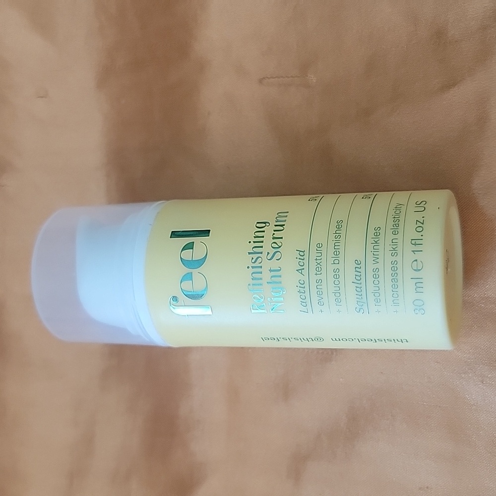 NEW Feel Refinishing Night Serum